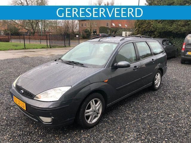 Grijs Occasion 2002 Ford Focus Stationwagen | € 795 (Goede deal) - Afbeelding 1/4