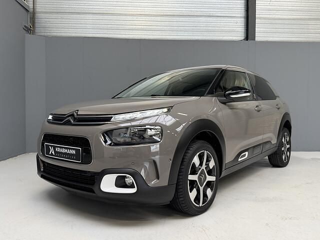 Bruin Gebruikt 2019 Citroën C4 PureTech SUV | € 13.795 (Duur) - Afbeelding 1/4