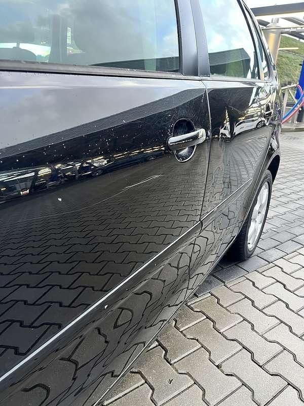 Occasion VW Polo Sportline 75 PK (55 kW) 2005 Zwart Hatchback