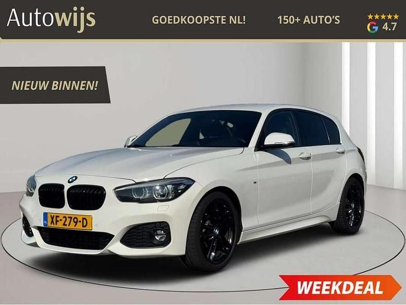 Wit Gebruikt 2017 BMW 118 Executive Hatchback | € 13.795 (Eerlijke prijs) - Afbeelding 1/4