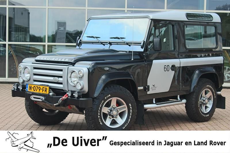 Zwart Gebruikt 2009 Land Rover Defender SUV | € 55.845 - Afbeelding 1/4