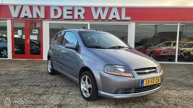 Grijs Gebruikt 2006 Chevrolet Kalos Hatchback | € 975 (Goede deal) - Afbeelding 1/4