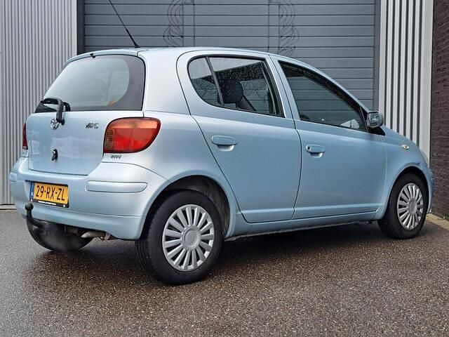 Occasion Toyota Yaris Sol 87 PK (63 kW) 2005 Blauw Hatchback
