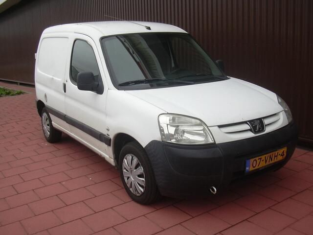 Wit Gebruikt 2008 Peugeot Partner MPV | € 750 (Goede deal) - Afbeelding 1/4