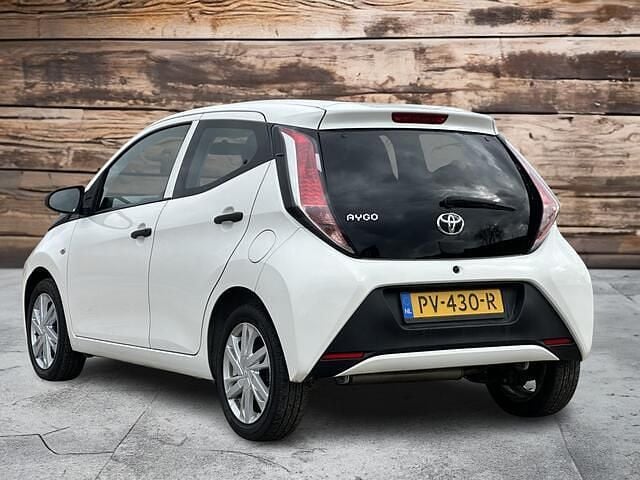 Occasion Toyota Aygo 69 PK (50 kW) 2017 Wit Hatchback