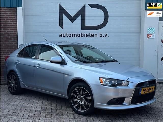 Grijs Gebruikt 2010 Mitsubishi Lancer Sportback Edition Hatchback | € 4.450 - Afbeelding 1/4