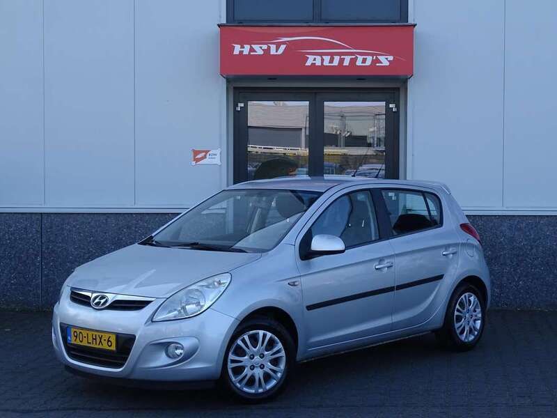 Grijs Gebruikt 2010 Hyundai i20 Hatchback | € 3.750 (Eerlijke prijs) - Afbeelding 1/3