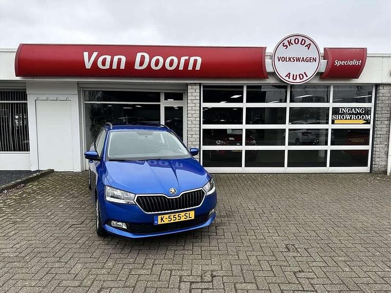 Blauw, metallic lak Occasion 2021 Skoda Fabia Business Line Hatchback | € 14.750 (Goede deal) - Afbeelding 1/4