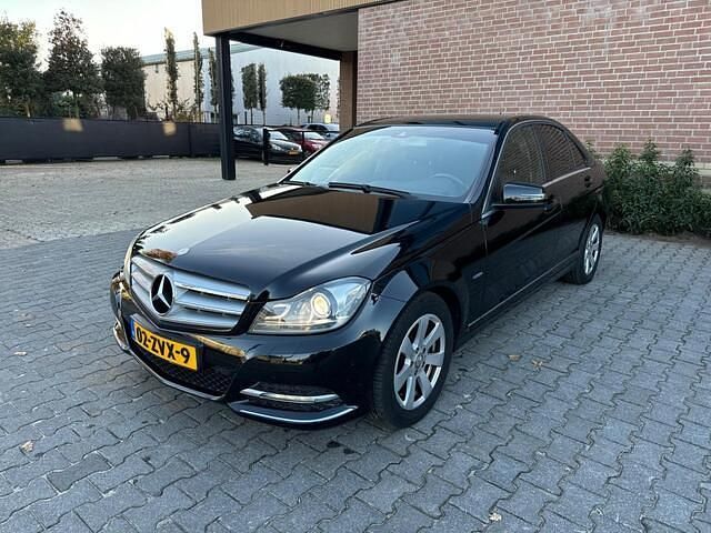 Zwart Gebruikt 2013 Mercedes C180 Sedan | € 6.999 (Super prijs) - Afbeelding 1/4