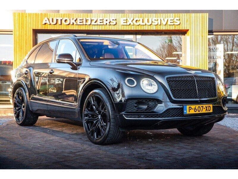 Zwart Gebruikt 2016 Bentley Bentayga SUV | € 114.900 - Afbeelding 1/4