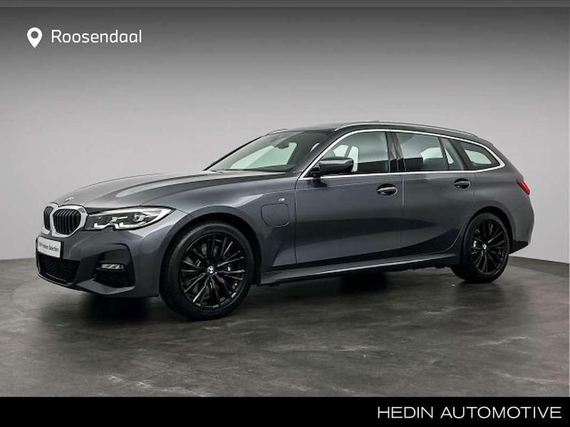 Grijs Gebruikt 2021 BMW 330e Executive Stationwagen | € 35.880 (Iets duurder) - Afbeelding 1/4