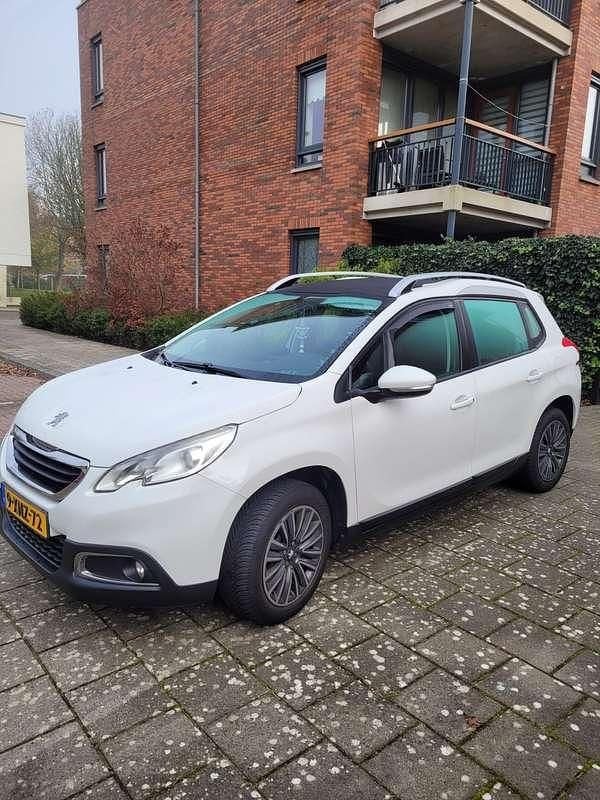 Wit Gebruikt 2014 Peugeot 2008 Active SUV | € 6.000 (Goede deal) - Afbeelding 1/4