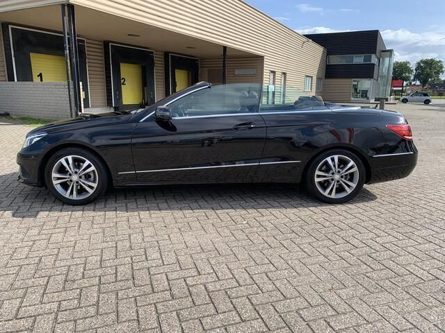Occasion Mercedes E200 Ambition 184 PK (135 kW) 2014 Zwart, metallic lak Cabriolet