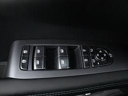 Nieuw BYD Sealion 7 Comfort 389 kW (530 PK) 2025 Zwart metallic SUV