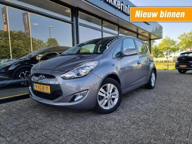 Grijs Gebruikt 2014 Hyundai ix20 GO! Hatchback | € 8.665 (Eerlijke prijs) - Afbeelding 1/4