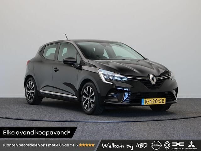 Zwart Gebruikt 2021 Renault Clio V Zen Hatchback | € 11.945 (Eerlijke prijs) - Afbeelding 1/3