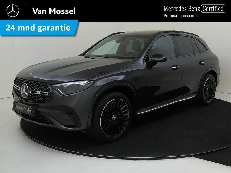 Grijs Gebruikt 2024 Mercedes GLC300 Business SUV | € 71.945 - Afbeelding 1/4