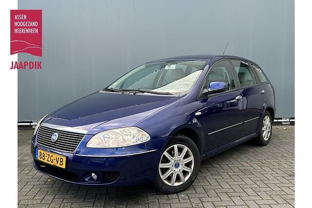 Blauw Gebruikt 2008 Fiat Croma Dynamic Hatchback | € 1.899 (Super prijs) - Afbeelding 1/4