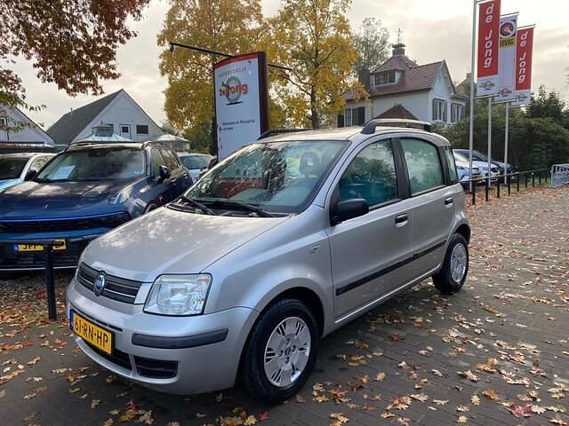 Grijs Gebruikt 2005 Fiat Panda Dynamic Hatchback | € 2.750 (Iets duurder) - Afbeelding 1/4