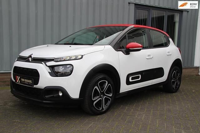 Wit Occasion 2022 Citroën C3 Shine Hatchback | € 14.850 (Goede deal) - Afbeelding 1/4
