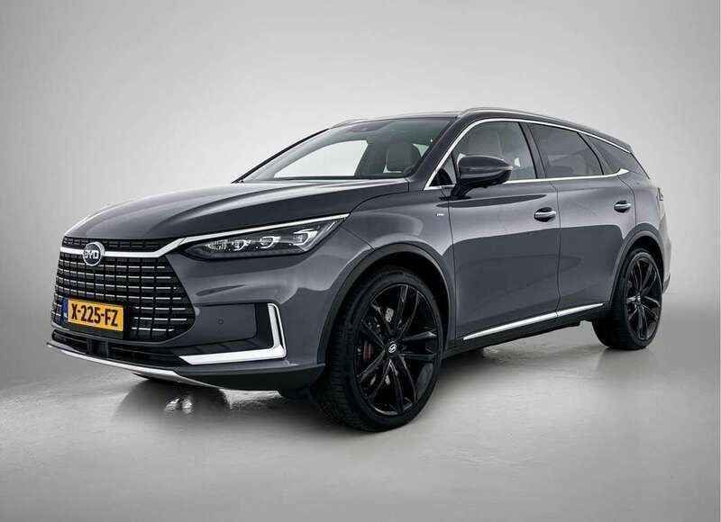 Grijs Gebruikt 2023 BYD Tang SUV | € 39.995 - Afbeelding 1/3