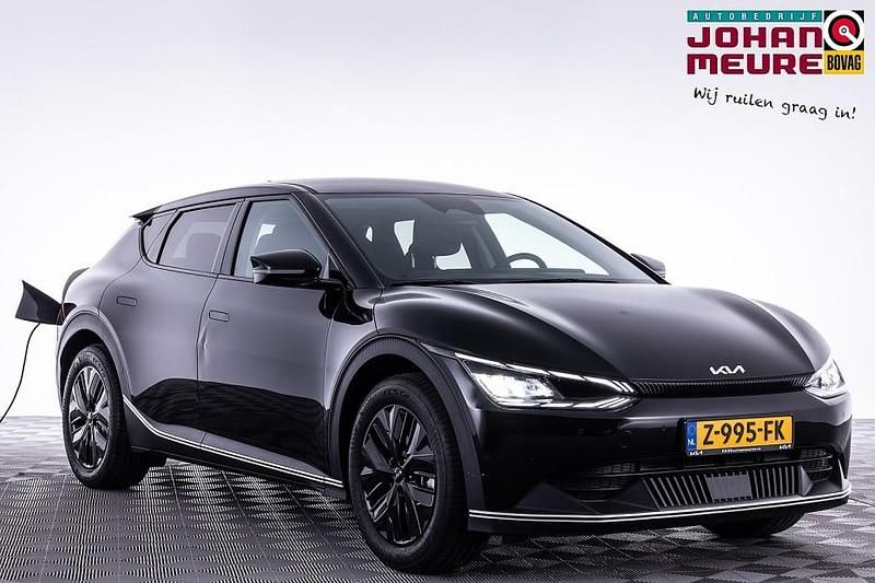 Zwart, metallic lak Gebruikt 2024 Kia EV6 Light SUV | € 32.790 (Super prijs) - Afbeelding 1/4