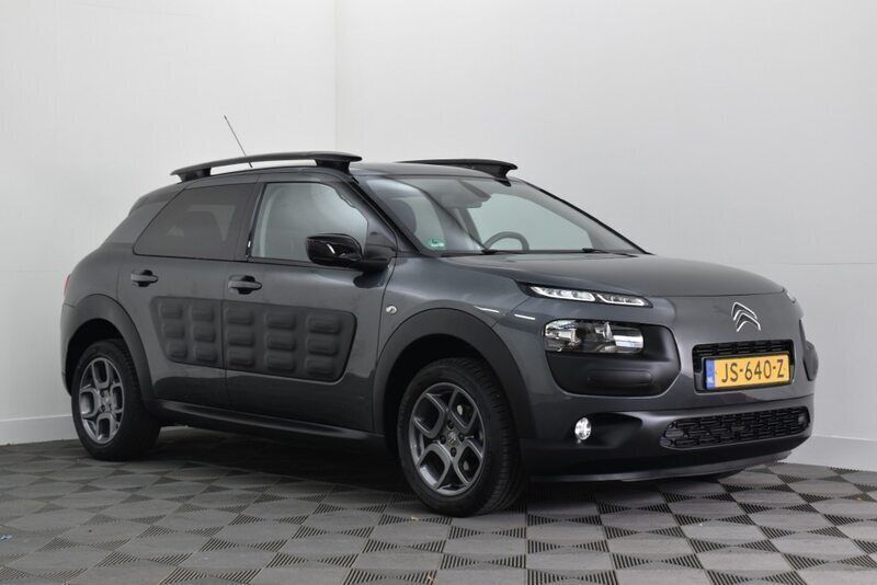 Grijs Gebruikt 2016 Citroën C4 PureTech SUV | € 10.750 (Eerlijke prijs) - Afbeelding 1/4