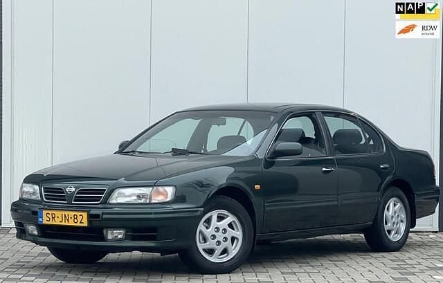 Groen Gebruikt 1998 Nissan Maxima SE Sedan | € 3.800 - Afbeelding 1/4