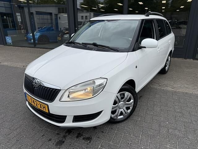 Wit Gebruikt 2014 Skoda Fabia Active Stationwagen | € 6.999 (Eerlijke prijs) - Afbeelding 1/4