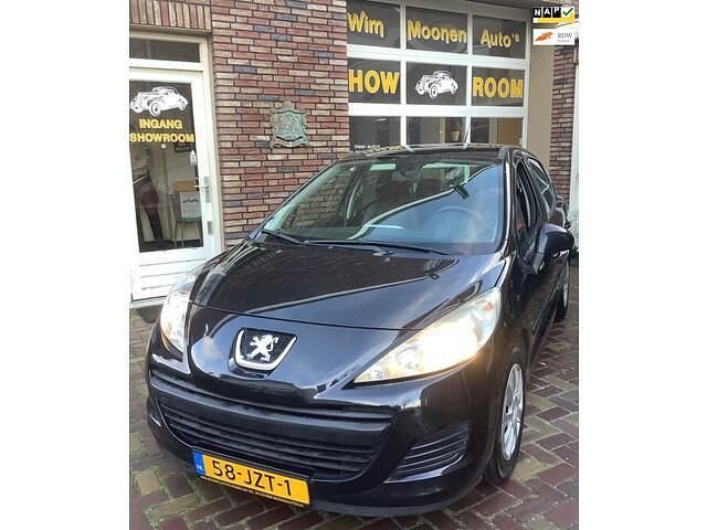 Zwart (metallic) Occasion 2009 Peugeot 207 Hatchback | € 2.999 (Iets duurder) - Afbeelding 1/4