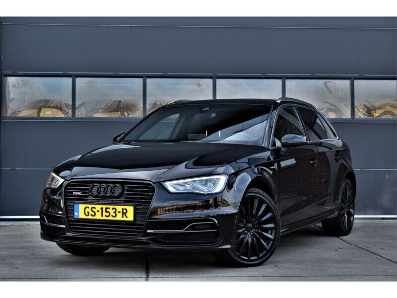 Zwart Gebruikt 2015 Audi A3 Ambition Hatchback | € 9.995 (Goede deal) - Afbeelding 1/4