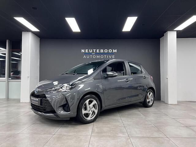 Occasion Toyota Yaris 101 PK (74 kW) 2017 Grijs Hatchback