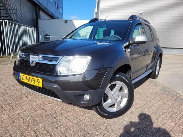 Zwart Gebruikt 2010 Dacia Duster Lauréate SUV | € 7.999 (Iets duurder) - Afbeelding 1/4