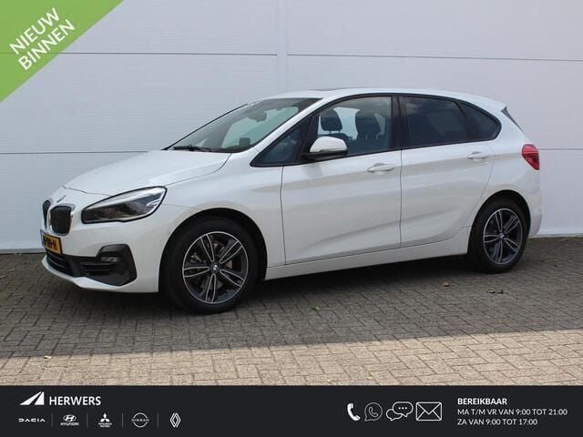Wit Gebruikt 2019 BMW 220 Executive Stationwagen | € 22.935 (Goede deal) - Afbeelding 1/4