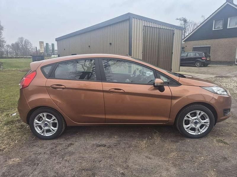 Occasion Ford Fiesta Ambiente 65 PK (47 kW) 2013 Brons Hatchback