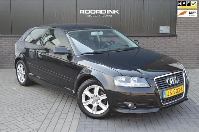 Zwart Gebruikt 2011 Audi A3 S-Line Hatchback | € 6.900 (Eerlijke prijs) - Afbeelding 1/3