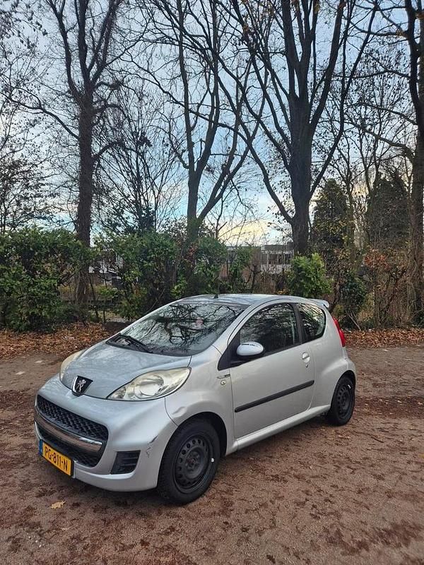 Gebruikt 2009 Peugeot 107 Hatchback | € 1.999 (Goede deal) - Afbeelding 1/4