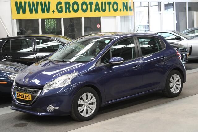 Blauw Gebruikt 2012 Peugeot 208 Envy Hatchback | € 5.944 (Eerlijke prijs) - Afbeelding 1/4