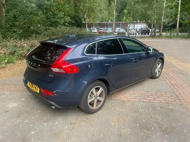 Blauw Gebruikt 2014 Volvo V40 Stationwagen | € 4.500 (Goede deal) - Afbeelding 1/4