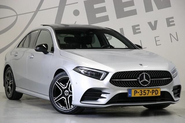 Occasion Mercedes A180 Business 136 PK (100 kW) 2022 Grijs Sedan