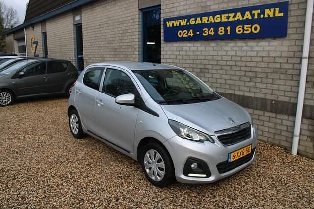 Grijs Gebruikt 2014 Peugeot 108 Active Hatchback | € 8.990 (Eerlijke prijs) - Afbeelding 1/4