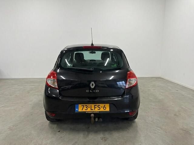 Occasion Renault Clio II LE 101 PK (74 kW) 2010 Zwart (metallic) Hatchback