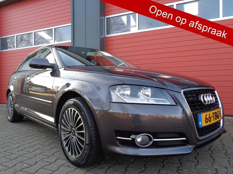 Occasion Audi A3 Attraction 127 PK (93 kW) 2012 Grijs Hatchback