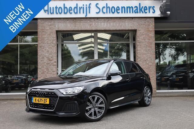 Zwart Gebruikt 2021 Audi A1 Sportback Design Hatchback | € 20.945 (Eerlijke prijs) - Afbeelding 1/4