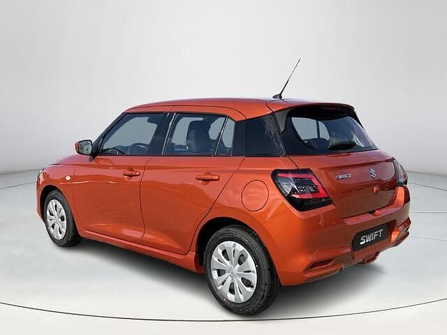 Nieuw Suzuki Swift Comfort 83 PK (61 kW) 2025 Oranje Hatchback