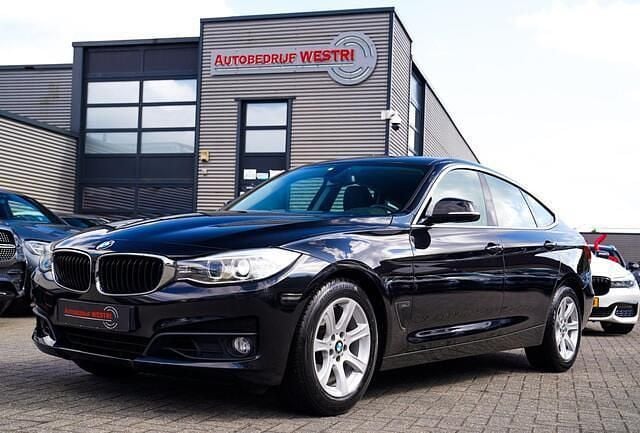 Zwart Gebruikt 2014 BMW 320 Executive Hatchback | € 9.595 (Super prijs) - Afbeelding 1/4