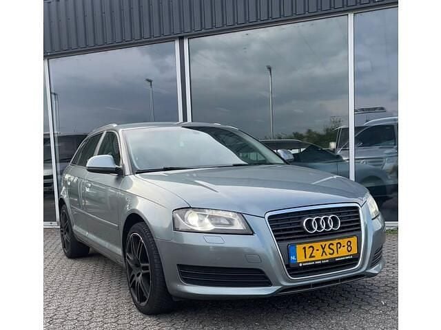 Occasion Audi A3 Sportback Ambiente 160 PK (117 kW) 2008 Grijs Hatchback
