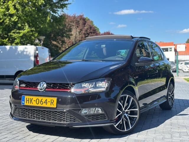 Zwart Gebruikt 2015 VW Polo GTI Hatchback | € 14.995 (Iets duurder) - Afbeelding 1/4