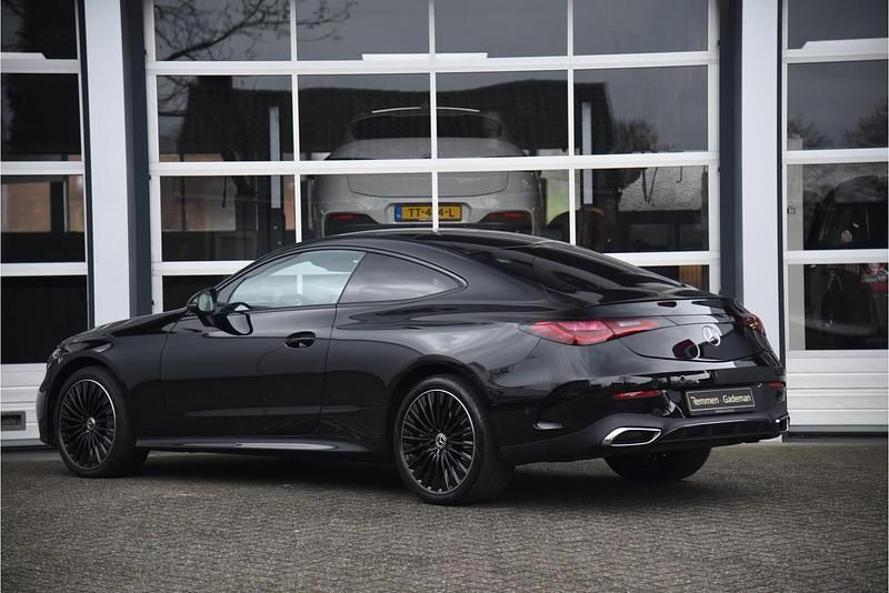 Occasion Mercedes CLE300 AMG line 2025 Zwart Coupé