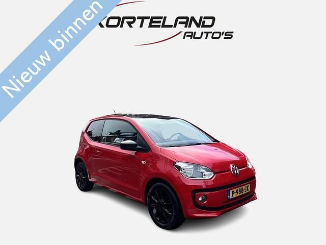 Rood Gebruikt 2014 VW up! Groove Hatchback | € 7.950 (Goede deal) - Afbeelding 1/4